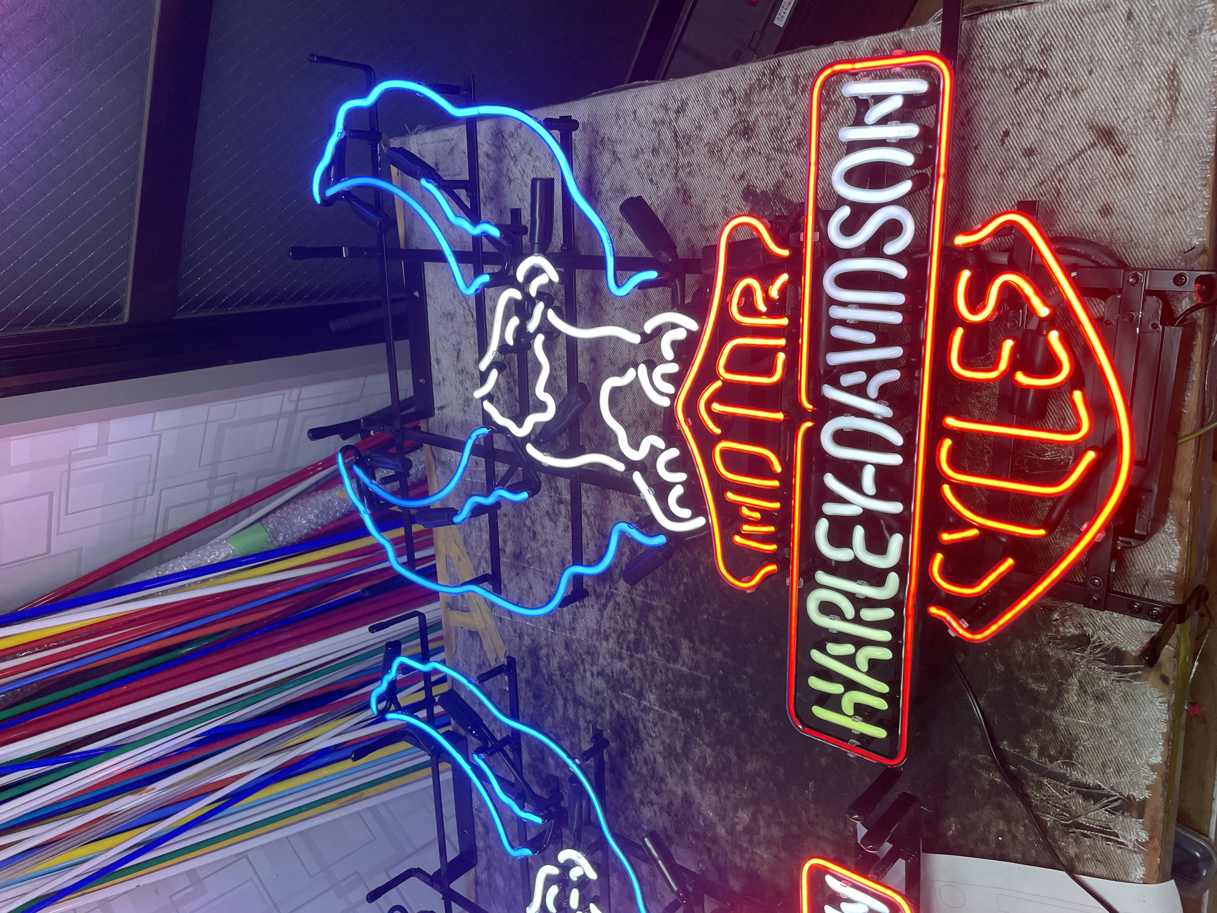 目黒区 その他 ネオン看板　修理 施工例